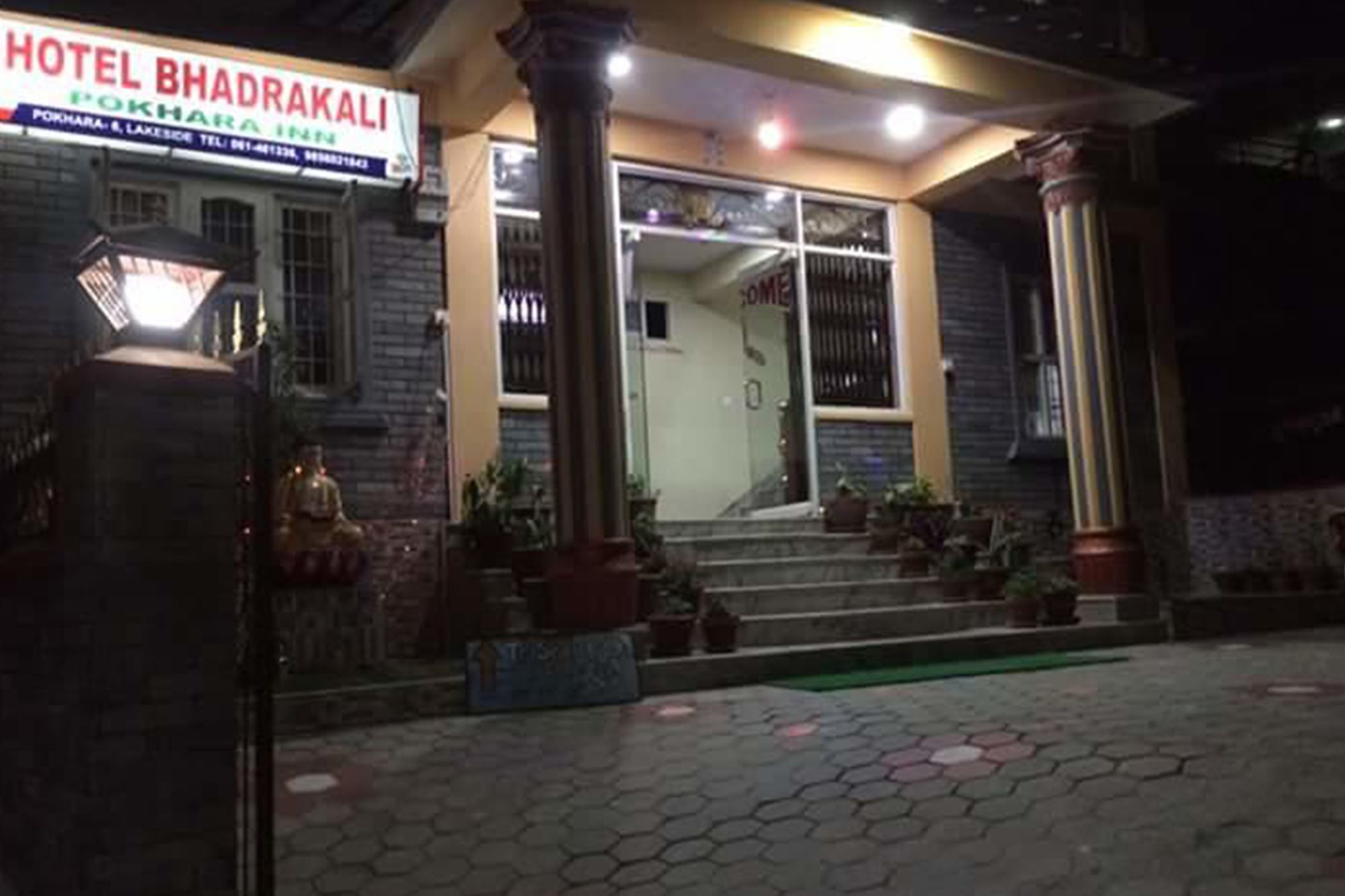 Hotel Bhadrakali Pokhara Inn Exteriér fotografie
